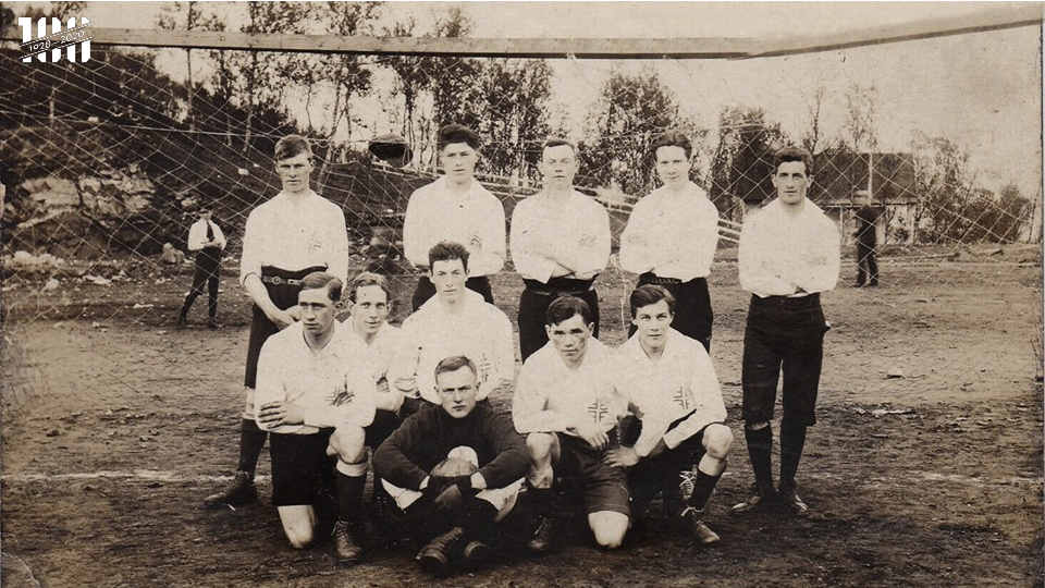 1920 - Det første laget